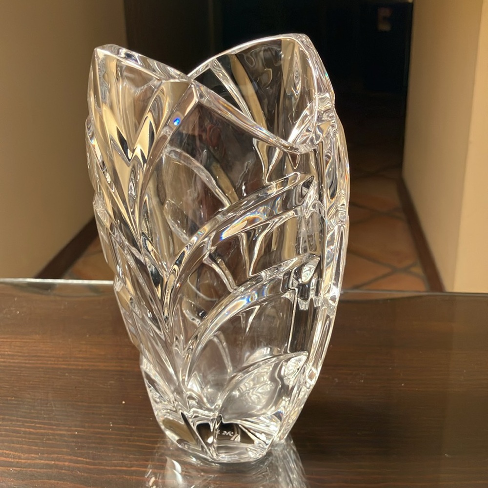 MIKASA SIGNED CRYSTAL VASE 1980s - Picture 11 of 13